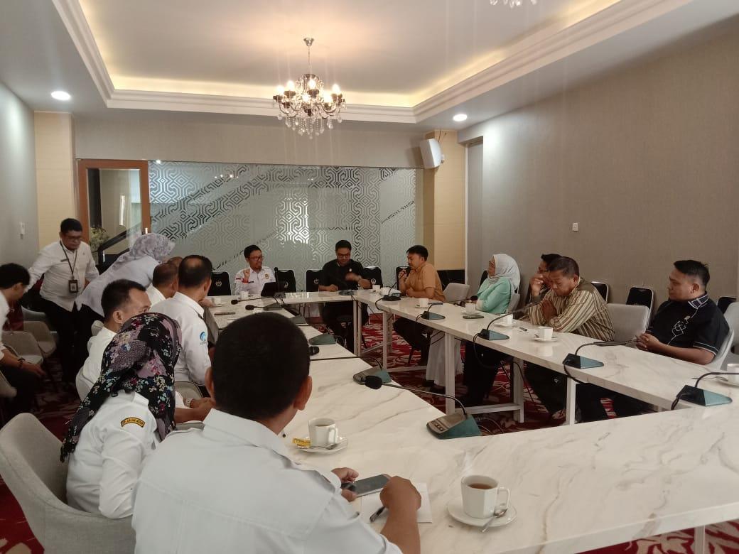 Diskominfo SP Sulsel Sharing Terkait Keterbukaan Informasi Publik dengan Legislator Jeneponto