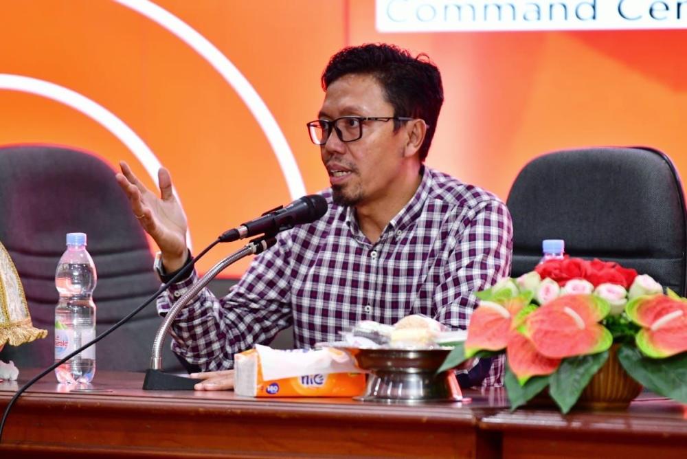 *Literasi Digital*  UU ITE dan Kelas Netizen Log10.000